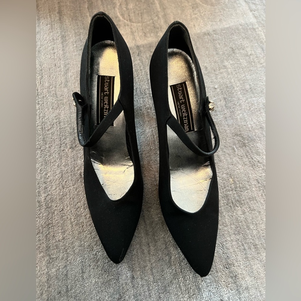RARE incredible condition vintage Stuart Wetizman Mary Jane heels! 8.5 AA.